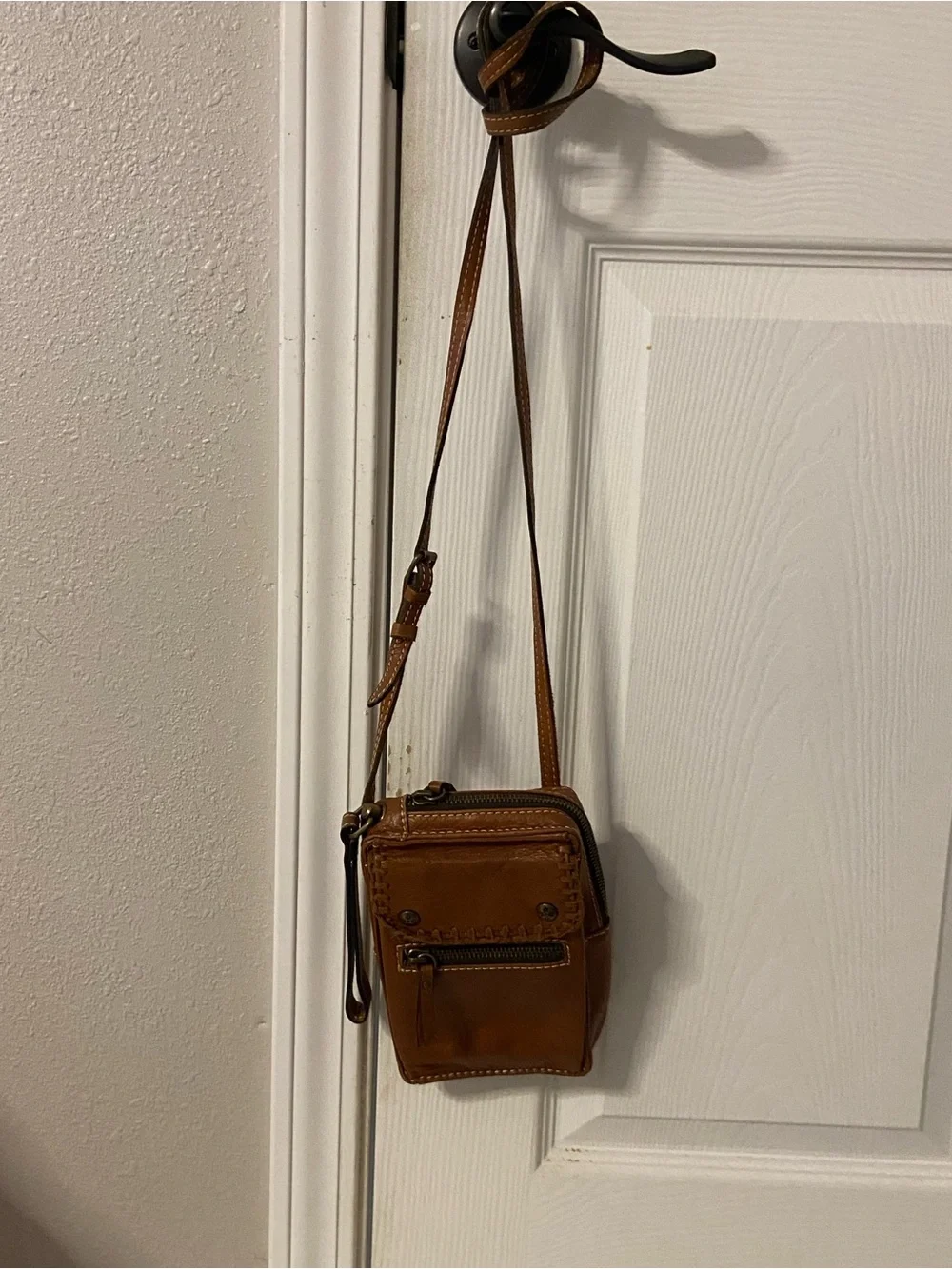 PATRICIA NASH Cognac Brown Soft Leather CONVERTIBLE Crossbody/Wrist Bag